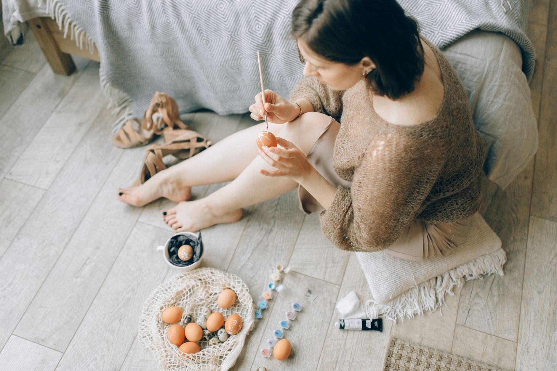 How to Style an Egg Chair Replica in 2026
